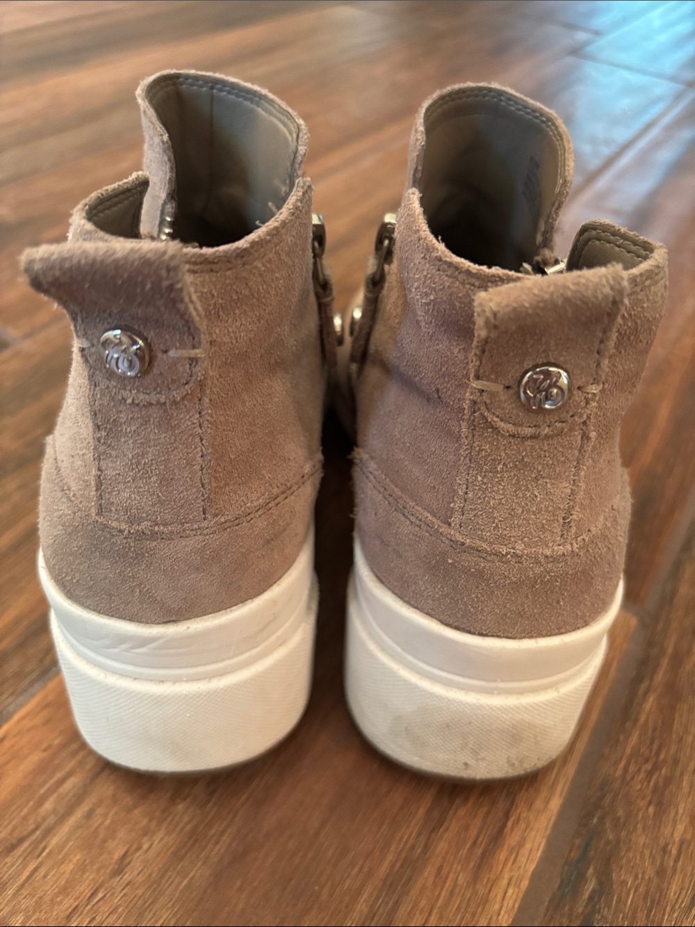 EUC Alex Marie Women’s Suede Ankle Boots - Picture 3 of 7